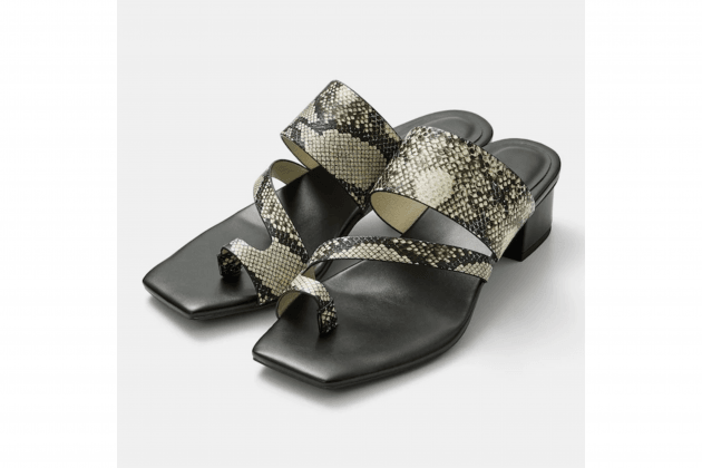 A-minimal-low-heel-mules-from-GU-capture-the-hearts-of-Japan-girls-07