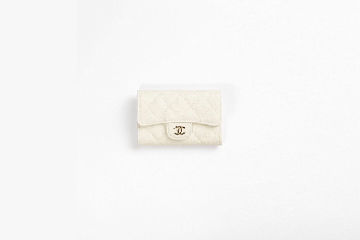 Bottega Veneta Loewe Prada dior Chanel white cardholders accessories