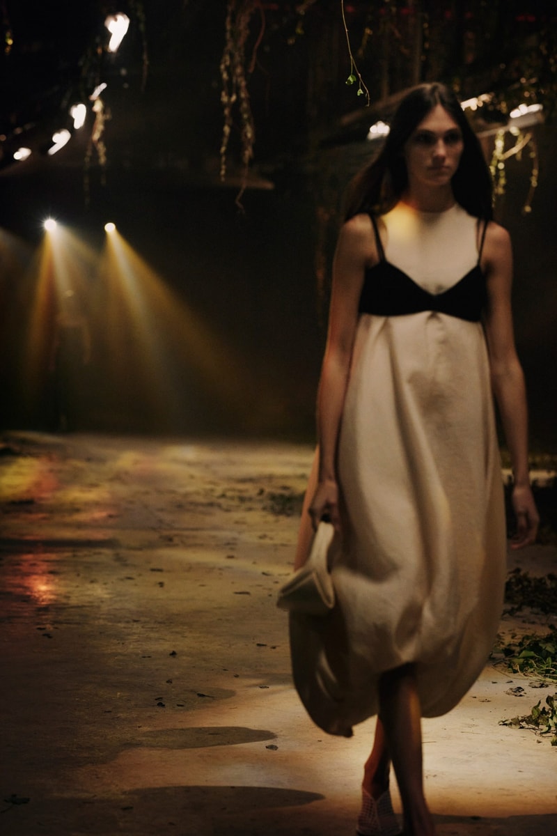 khaite spring 2022 ready to wear fashion shows 