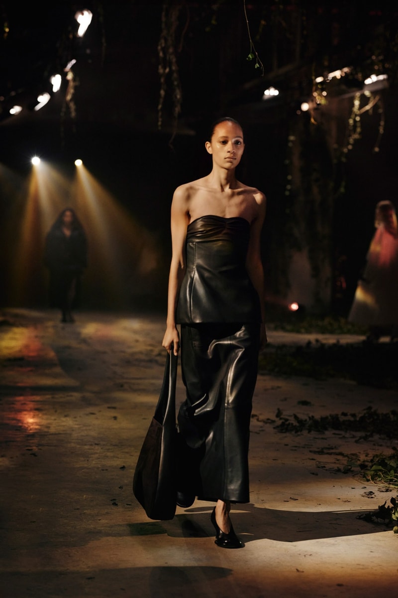khaite spring 2022 ready to wear fashion shows 