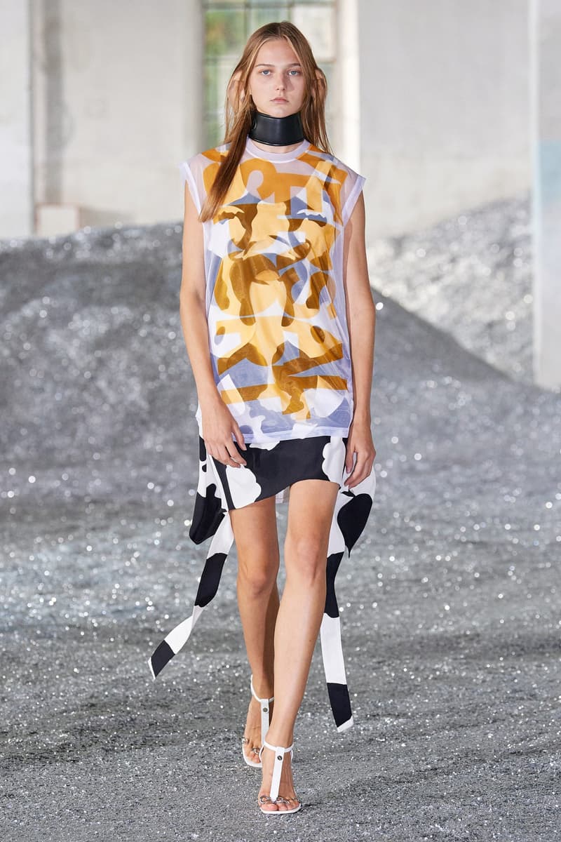 Burberry 2022ss runway mfw Riccardo Tisci