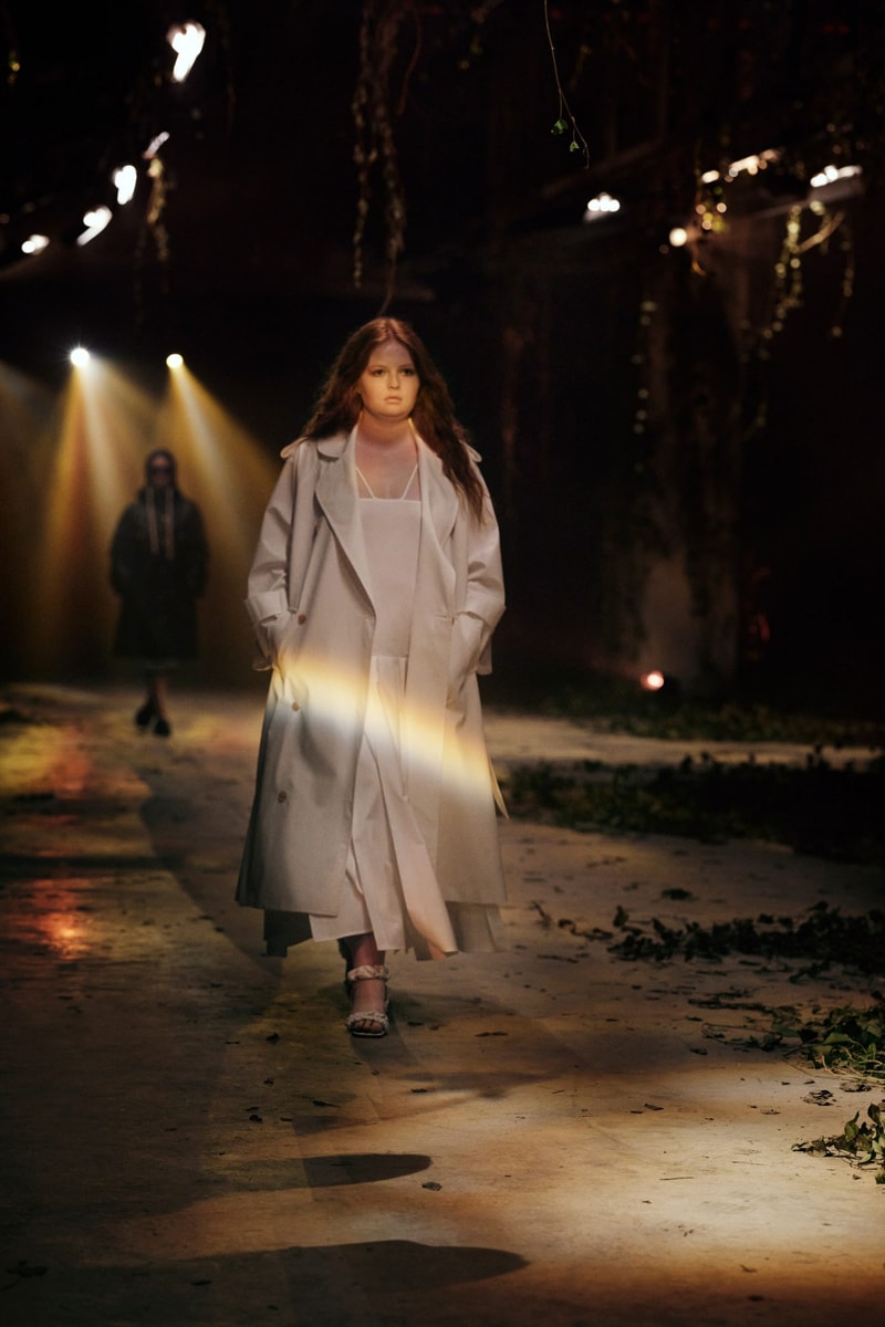 khaite spring 2022 ready to wear fashion shows 