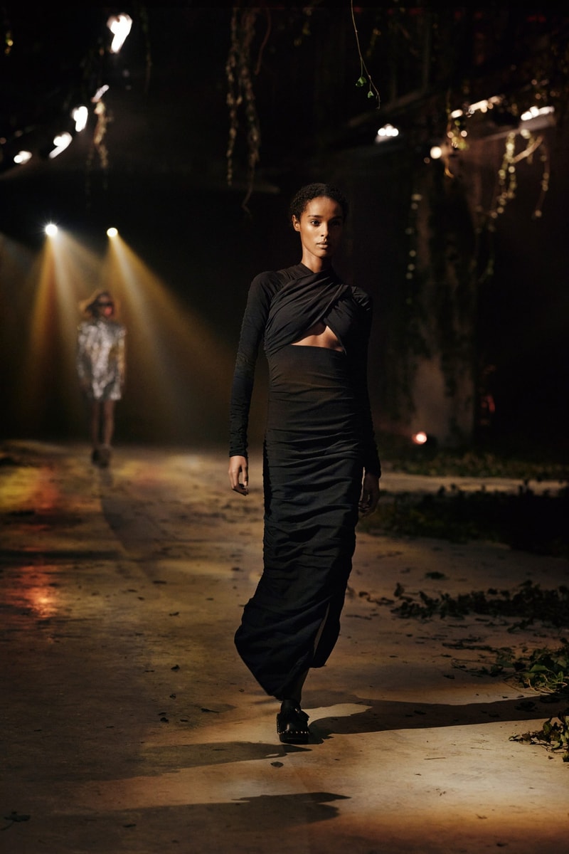 khaite spring 2022 ready to wear fashion shows 