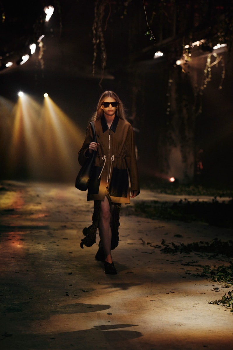 khaite spring 2022 ready to wear fashion shows 