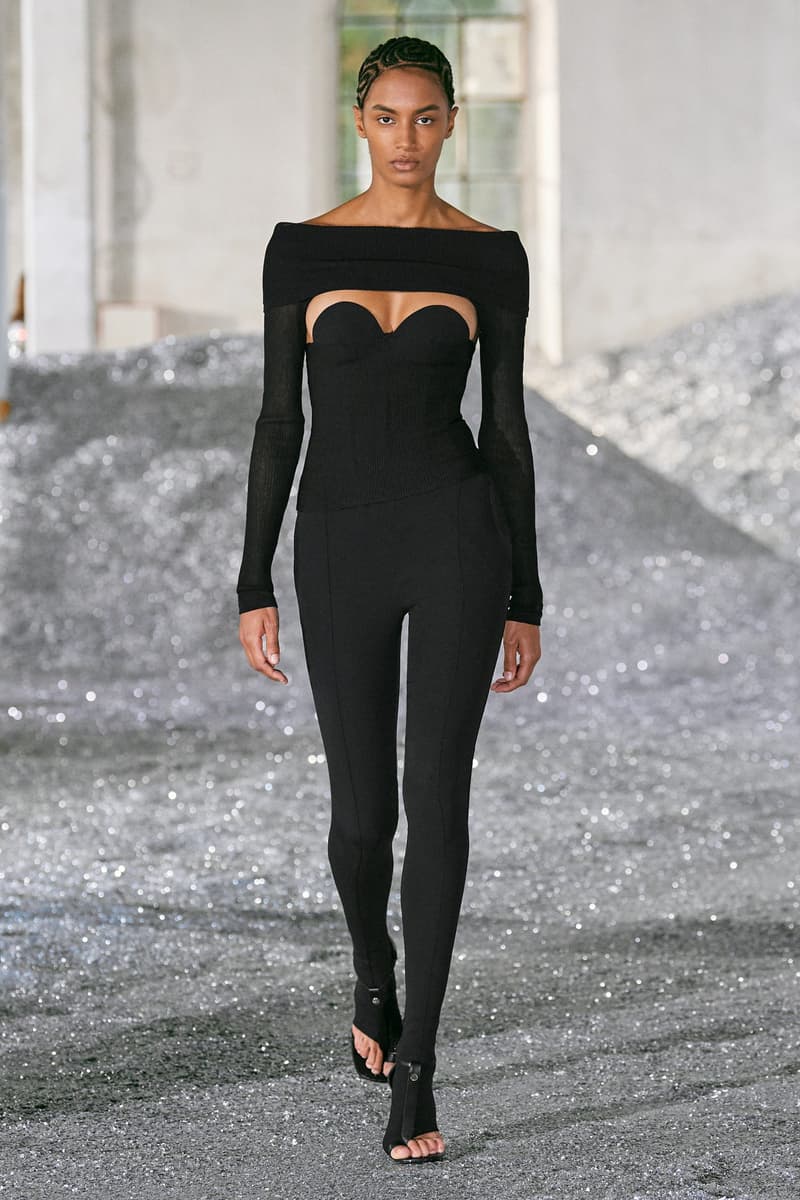 Burberry 2022ss runway mfw Riccardo Tisci