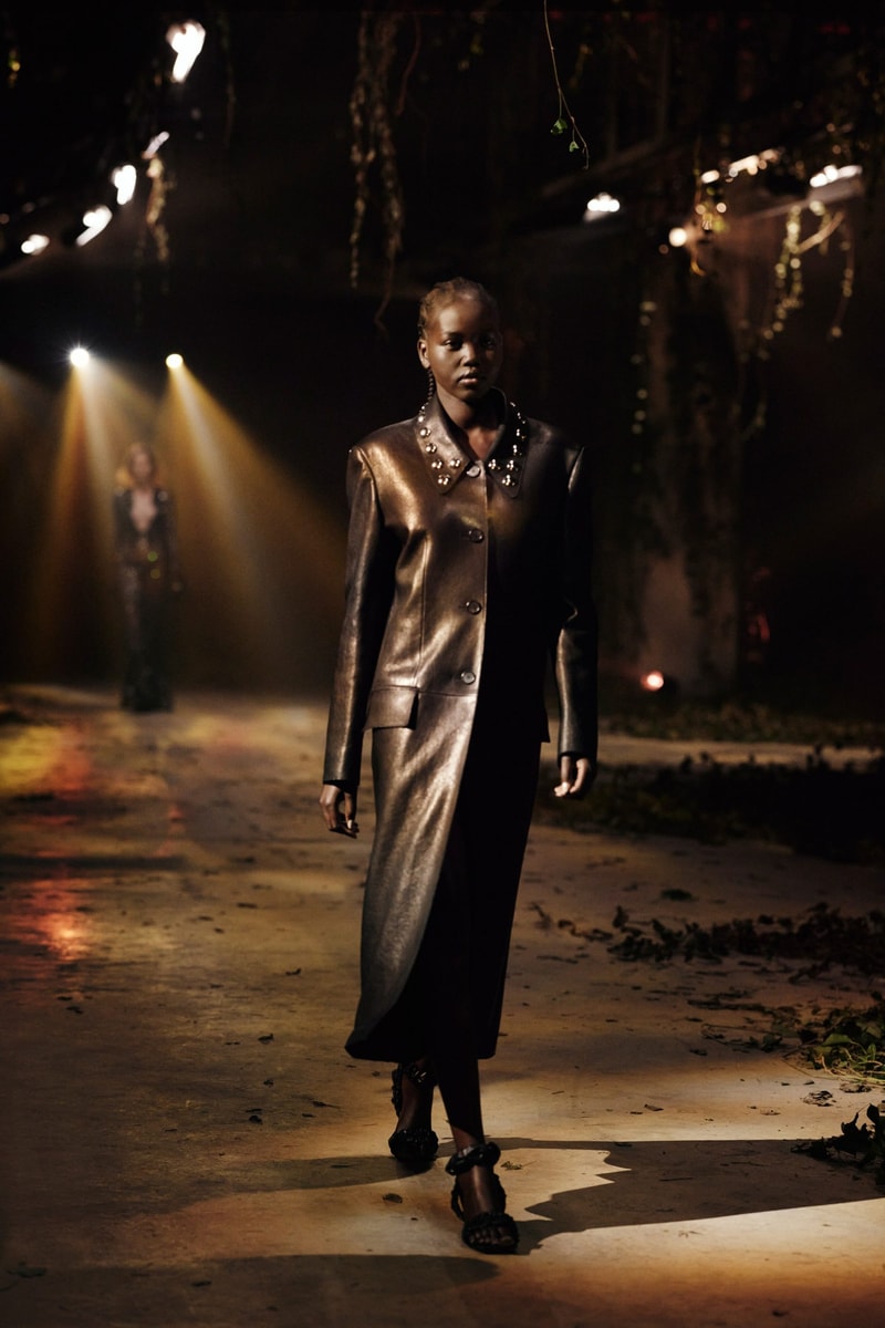 khaite spring 2022 ready to wear fashion shows 