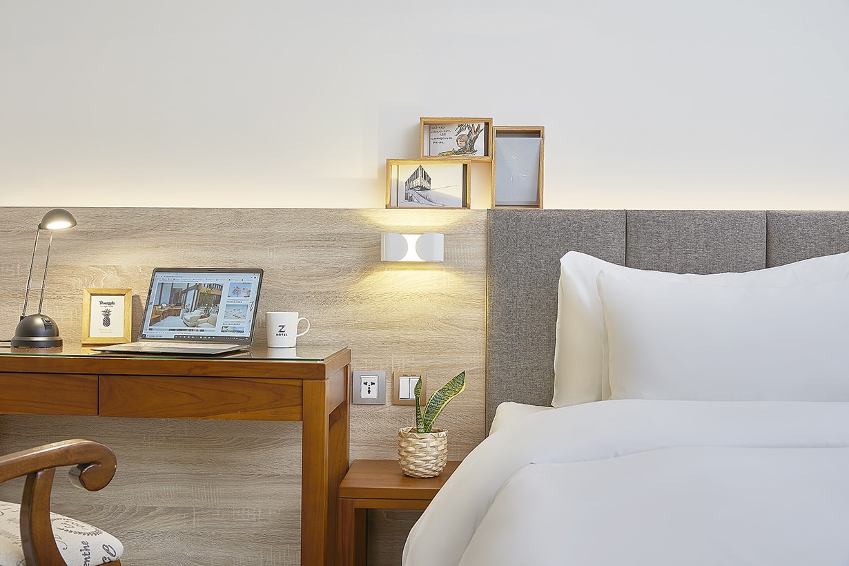 booking Com Cafe Taiwan Travel Coffee Place