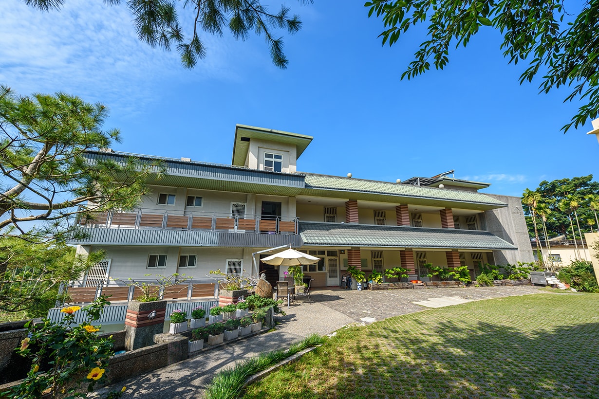 booking Com Cafe Taiwan Travel Coffee Place