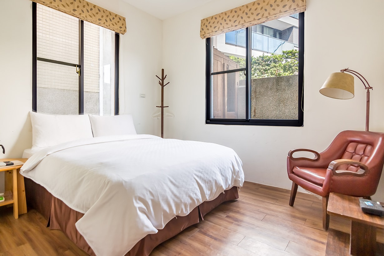 booking Com Cafe Taiwan Travel Coffee Place