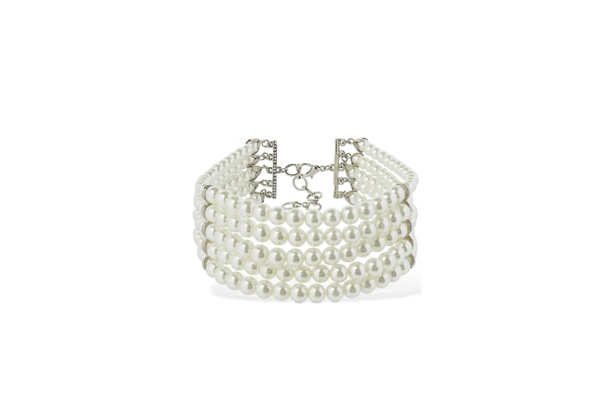 pearl necklace Choker Korean Star Outfit Idea 2021 FW
