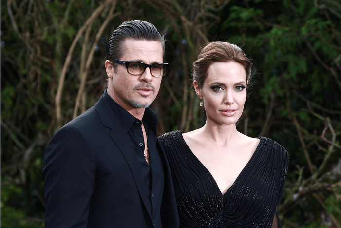 Angelina Jolie 透露 21 歲曾被性騷擾,而前夫 Brad Pitt 的這個反應令她心碎不已...