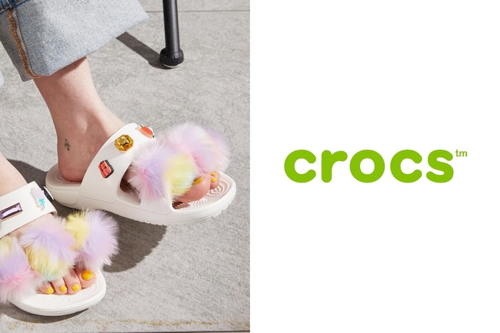 抓住夏天的尾巴：Crocs 寬帶拖鞋，搭配斜扣更可愛！