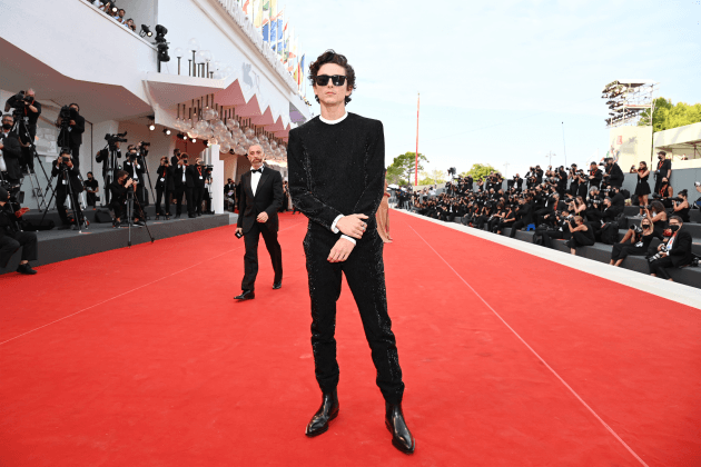 Dune-stars-Zendaya-Timothée-Chalamet-red-carpet-moment-hit-the-internet-05
