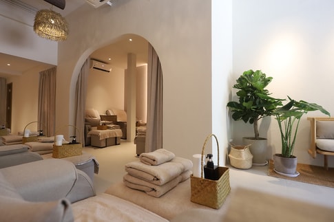 hong-kong-prince-edward-sun-and-moon-massage