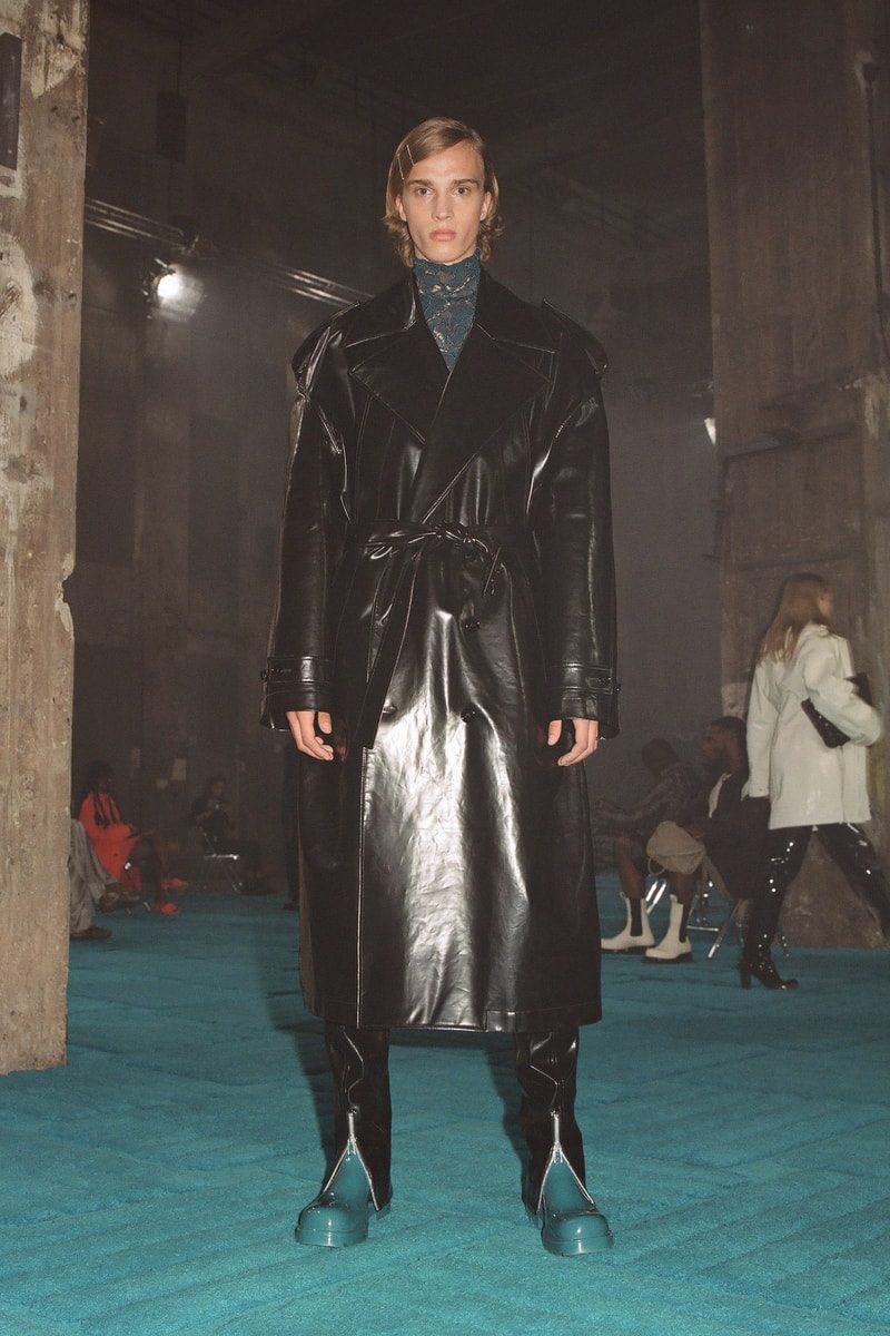 bottega veneta salone 02 handbags runway berlin
