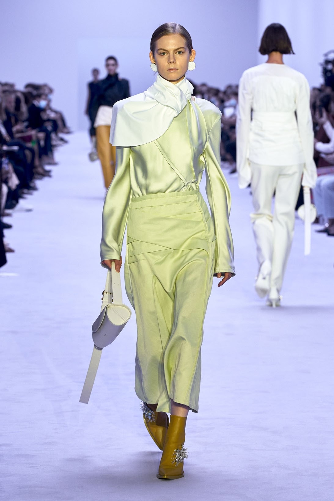 jil sander spring summer 2022 runway milan fashion week Luke lucie meier
