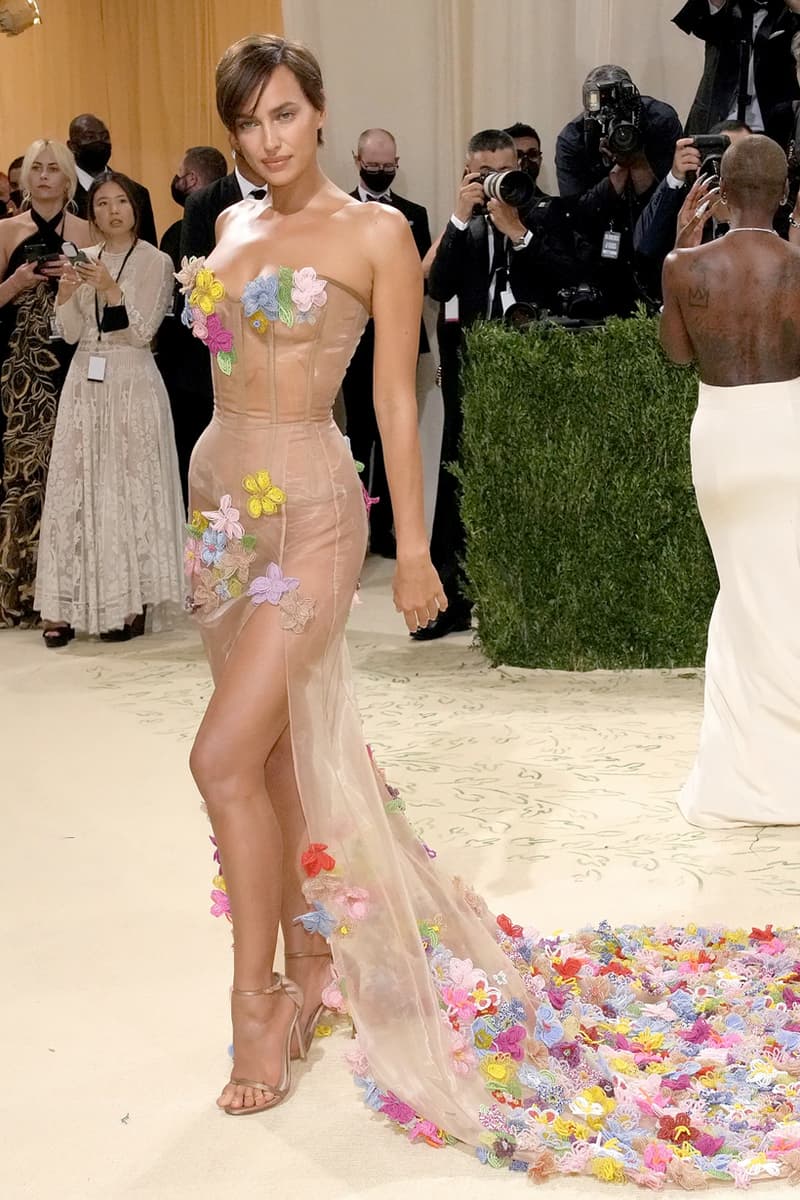 met gala billie kim kanye kendall naomi timothee rose red carpet all 2021