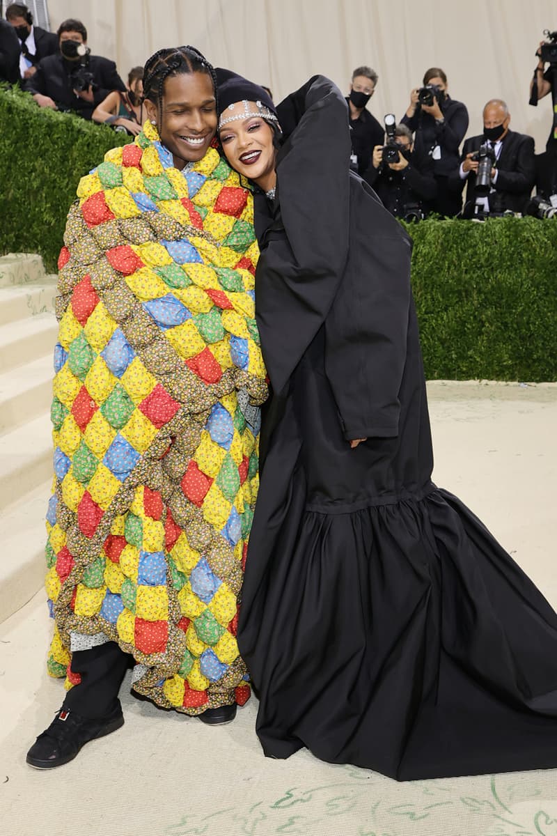 met gala billie kim kanye kendall naomi timothee rose red carpet all 2021