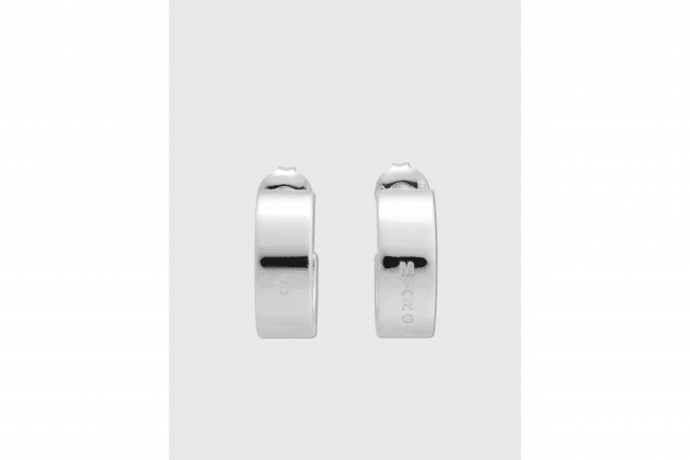 Nicole-Richie-said-hoop-earrings-are-the-everlasting-accessory-01