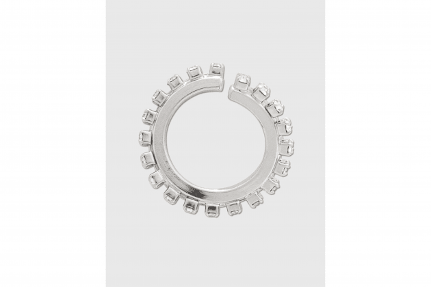 Nicole-Richie-said-hoop-earrings-are-the-everlasting-accessory-05