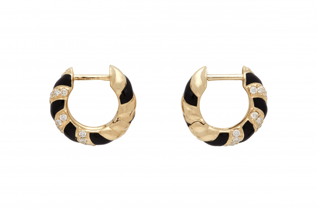 Nicole-Richie-said-hoop-earrings-are-the-everlasting-accessory-07
