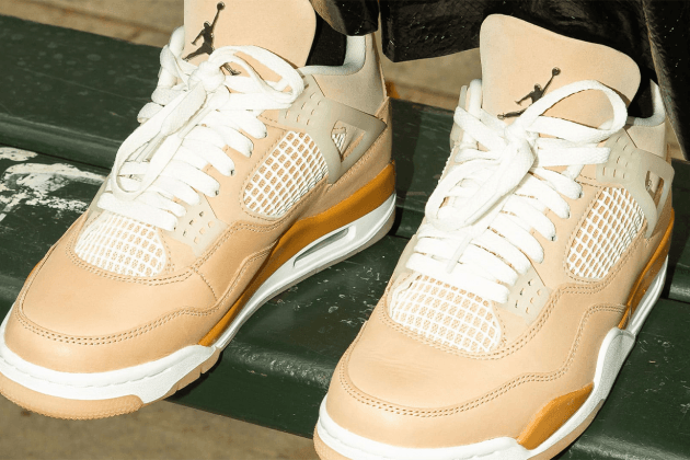 Nike-Air-Jordon-4-Shimmer-released-02