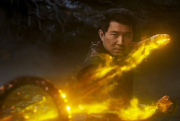 Marvel 最強被取代?《尚氣與十環傳奇》出現了比雷神之錘更強大的武器!