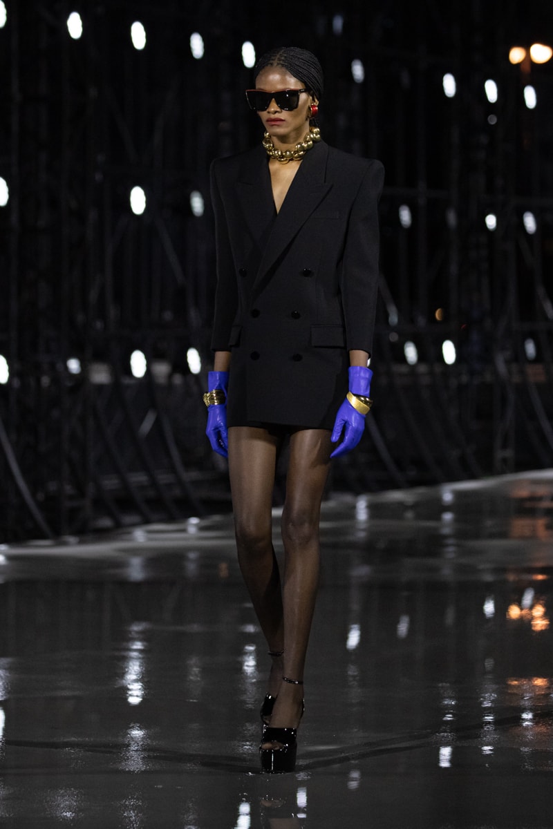 saint laurent pfw paloma picasso 2022 ss runway looks