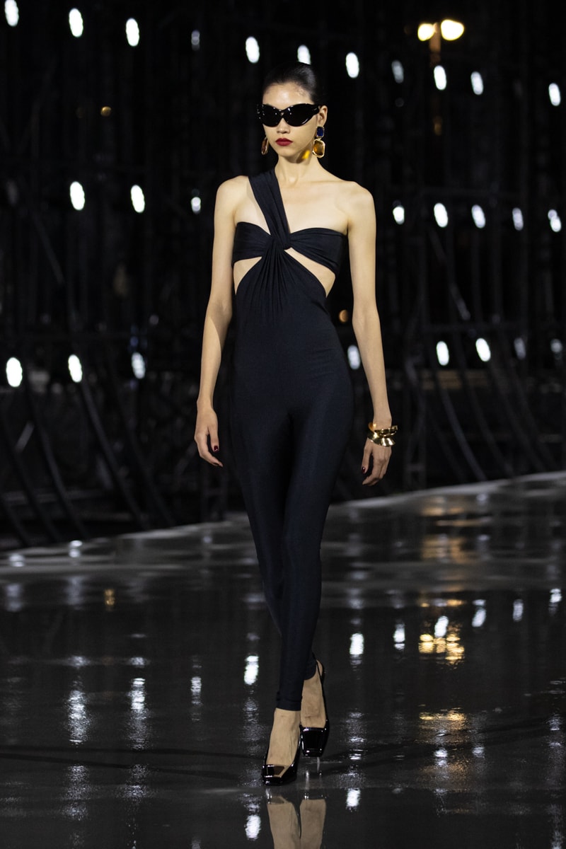 saint laurent pfw paloma picasso 2022 ss runway looks