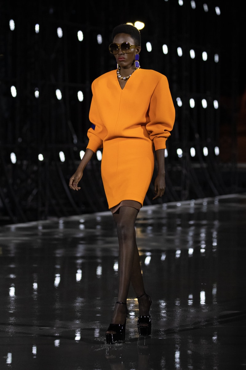 saint laurent pfw paloma picasso 2022 ss runway looks