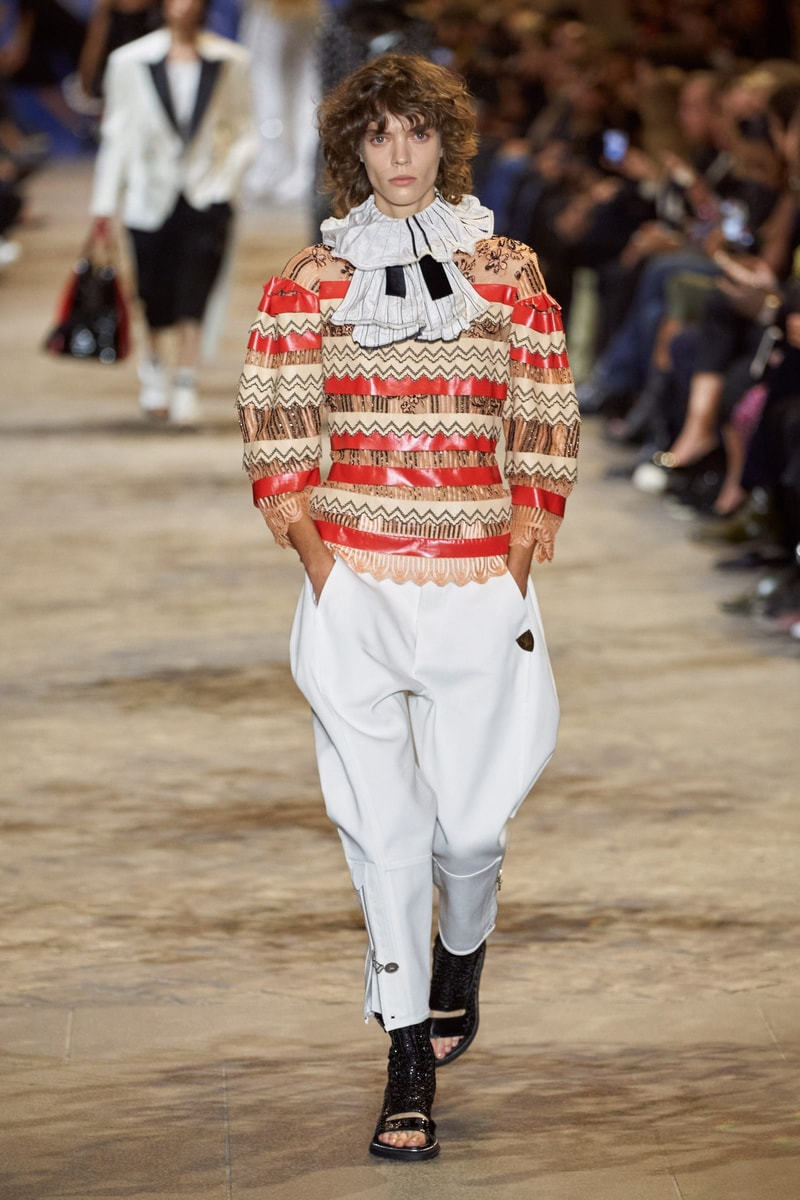 Louis Vuitton 2022ss show runway pfw 