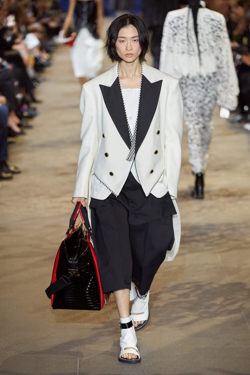 Louis Vuitton 2022ss show runway pfw