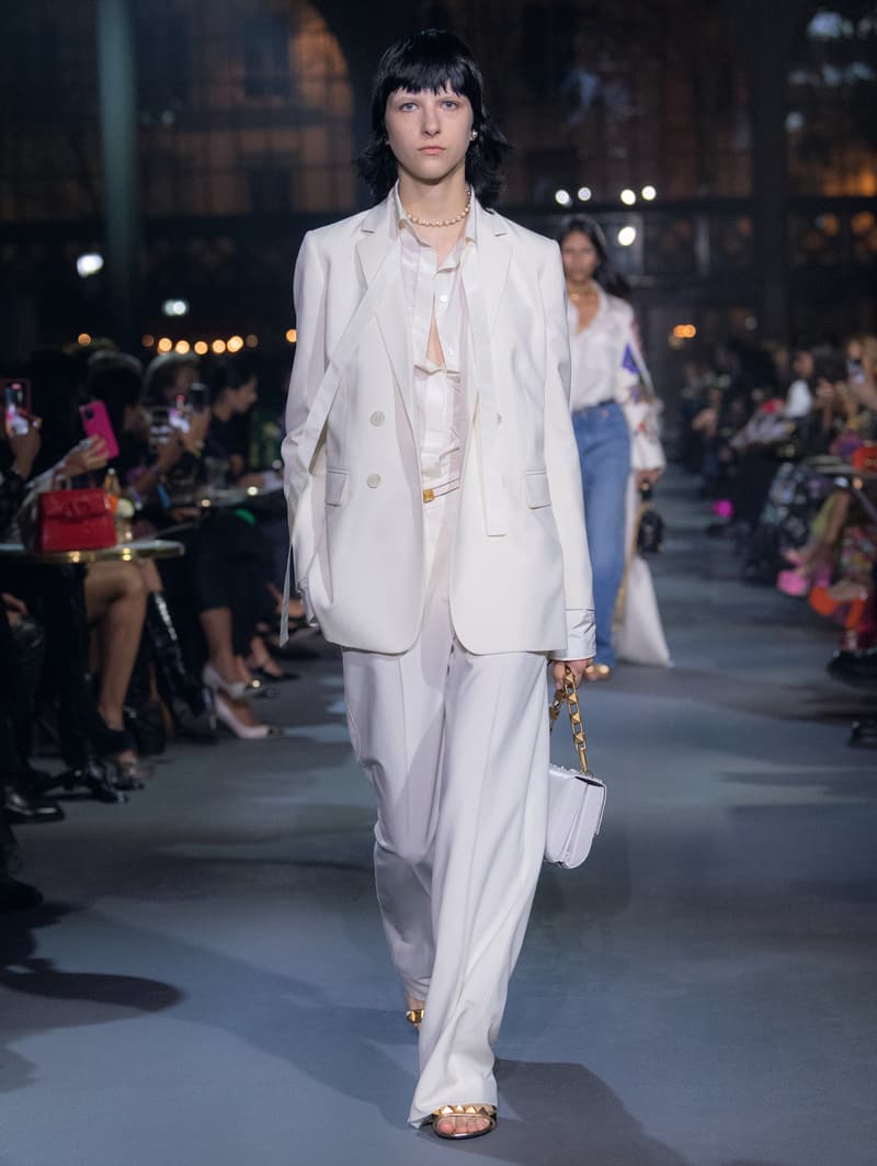 valntino Pierpaolo Piccioli 2022 ss PFW runway looks show