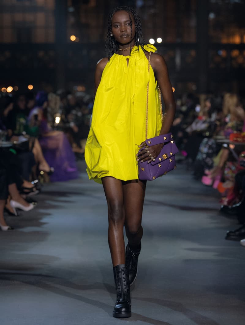 valntino Pierpaolo Piccioli 2022 ss PFW runway looks show