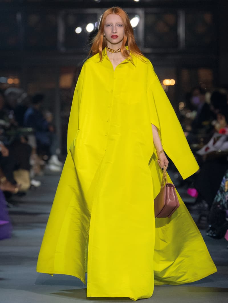 valntino Pierpaolo Piccioli 2022 ss PFW runway looks show