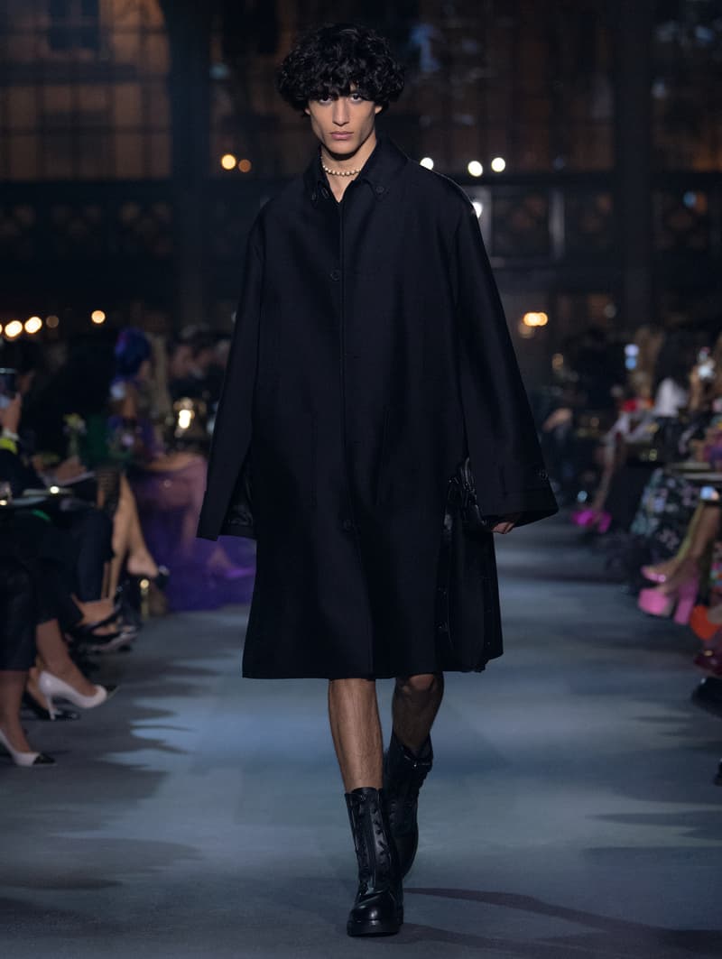valntino Pierpaolo Piccioli 2022 ss PFW runway looks show