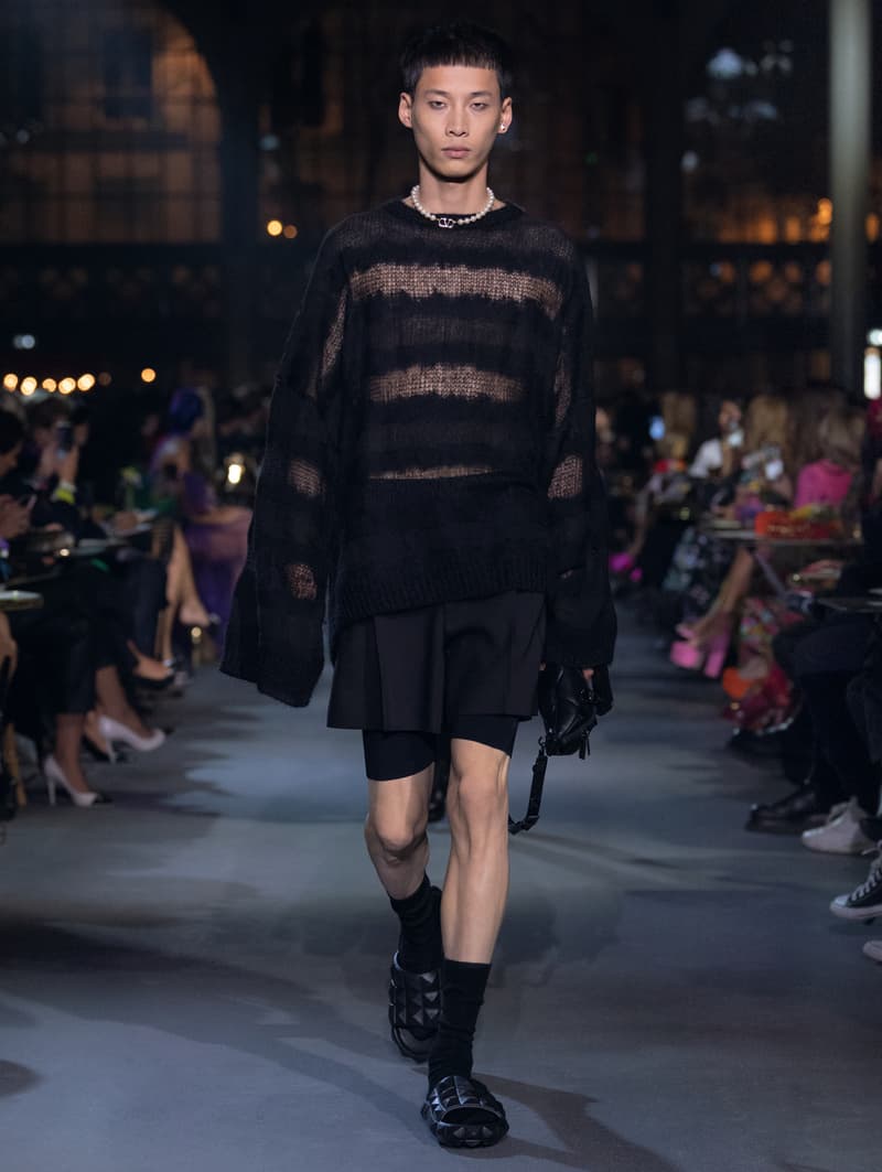 valntino Pierpaolo Piccioli 2022 ss PFW runway looks show
