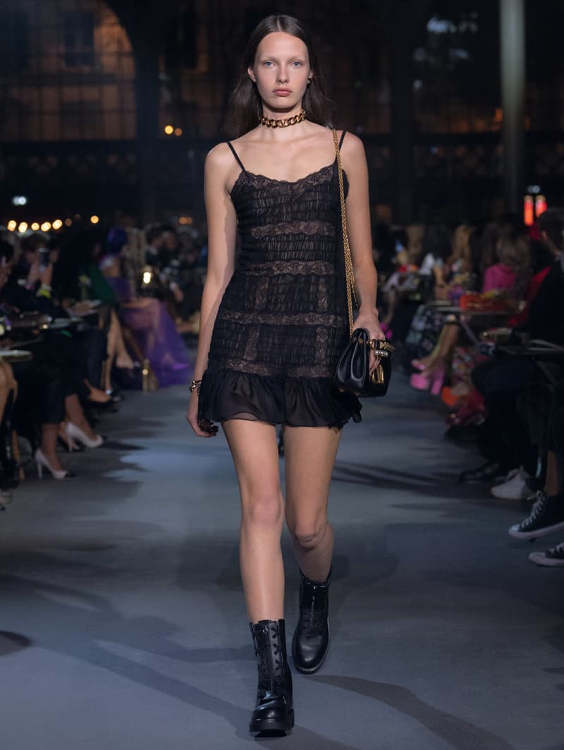 valntino Pierpaolo Piccioli 2022 ss PFW runway looks show