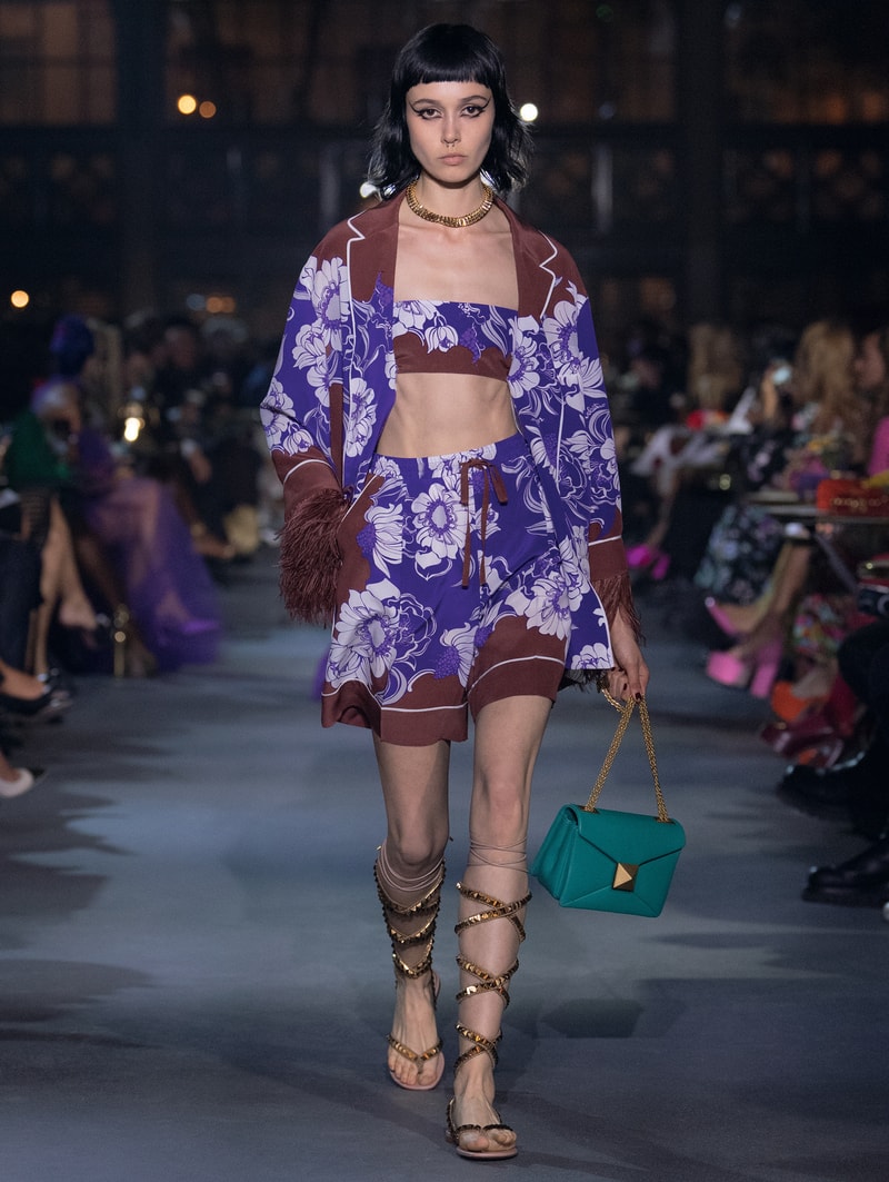 valntino Pierpaolo Piccioli 2022 ss PFW runway looks show