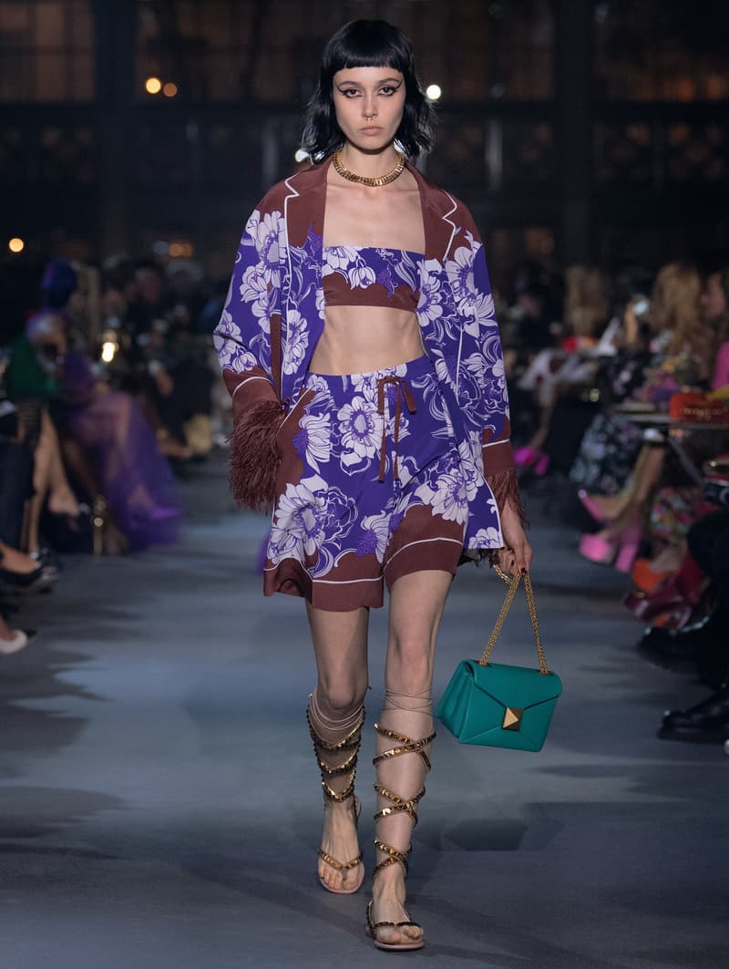 valntino Pierpaolo Piccioli 2022 ss PFW runway looks show