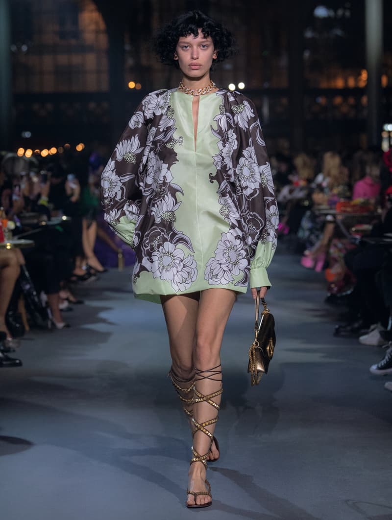 valntino Pierpaolo Piccioli 2022 ss PFW runway looks show