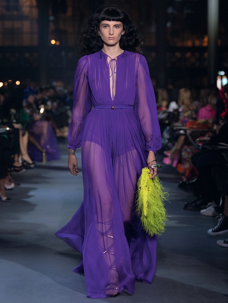 valntino Pierpaolo Piccioli 2022 ss PFW runway looks show