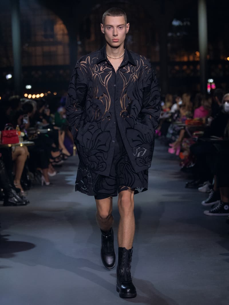 valntino Pierpaolo Piccioli 2022 ss PFW runway looks show