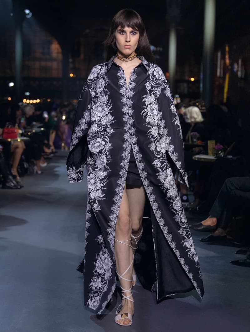 valntino Pierpaolo Piccioli 2022 ss PFW runway looks show