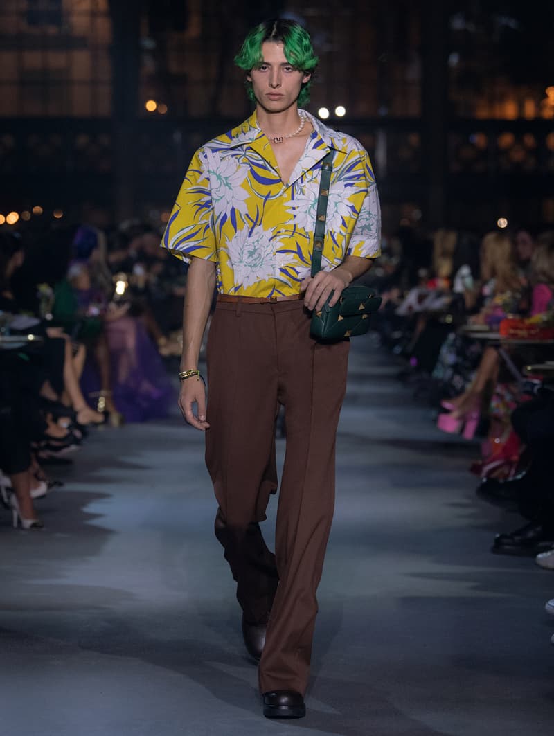 valntino Pierpaolo Piccioli 2022 ss PFW runway looks show