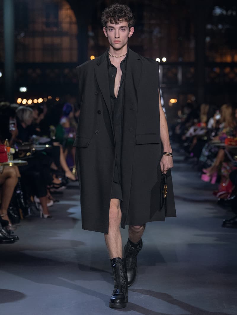 valntino Pierpaolo Piccioli 2022 ss PFW runway looks show