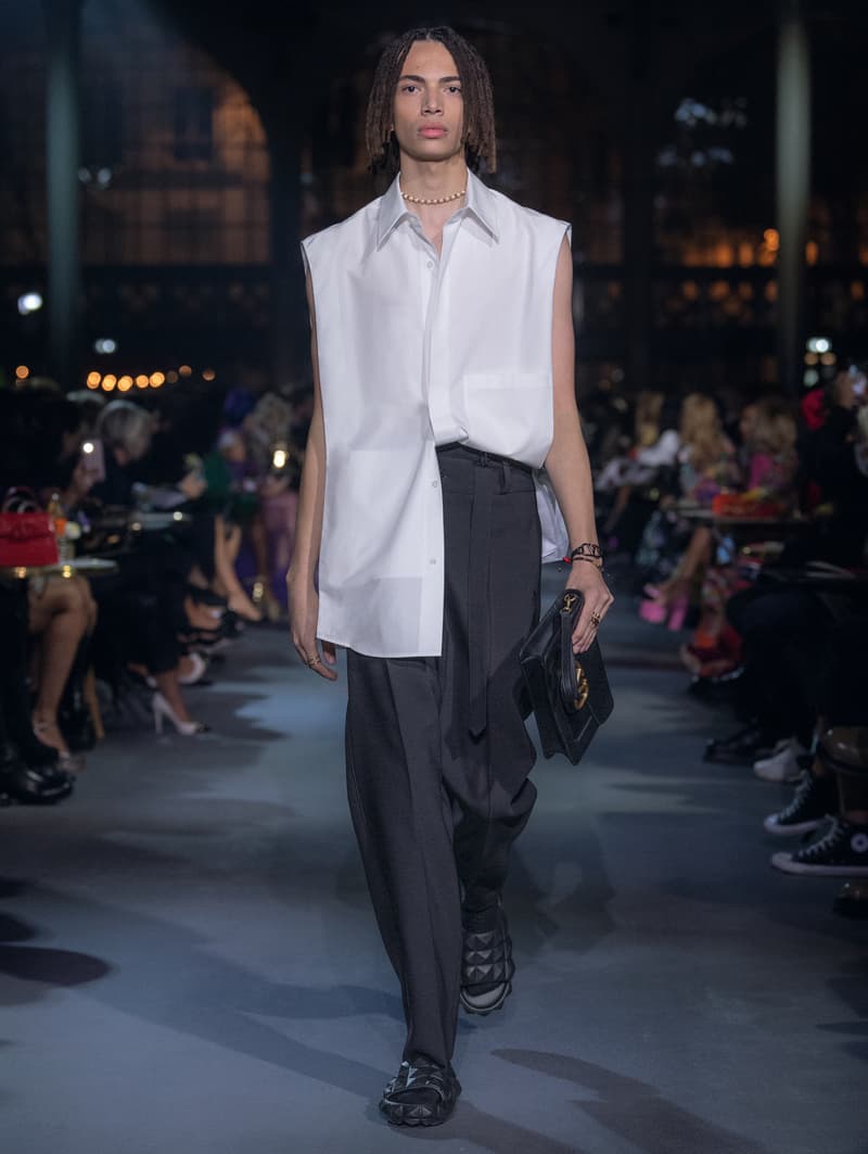 valntino Pierpaolo Piccioli 2022 ss PFW runway looks show