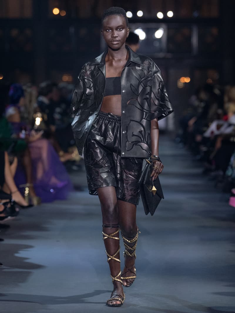 valntino Pierpaolo Piccioli 2022 ss PFW runway looks show