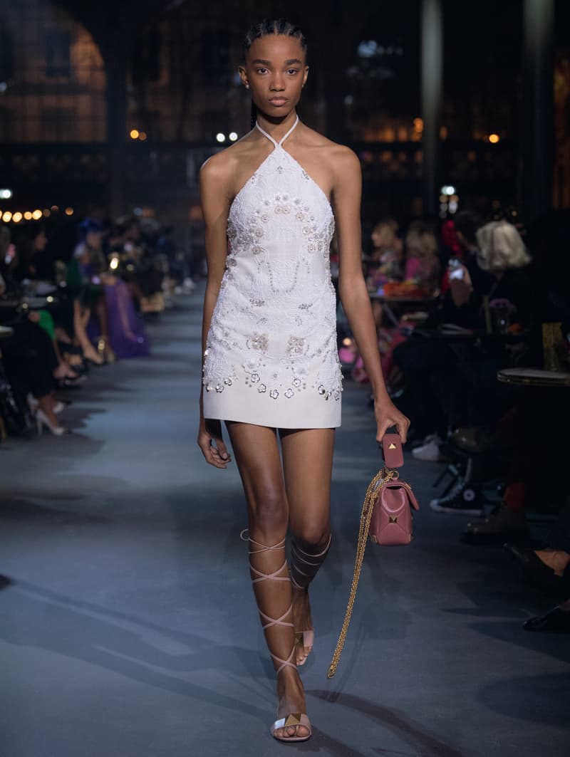 valntino Pierpaolo Piccioli 2022 ss PFW runway looks show