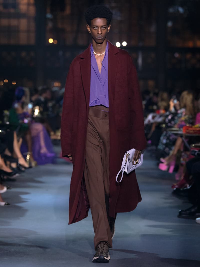 valntino Pierpaolo Piccioli 2022 ss PFW runway looks show